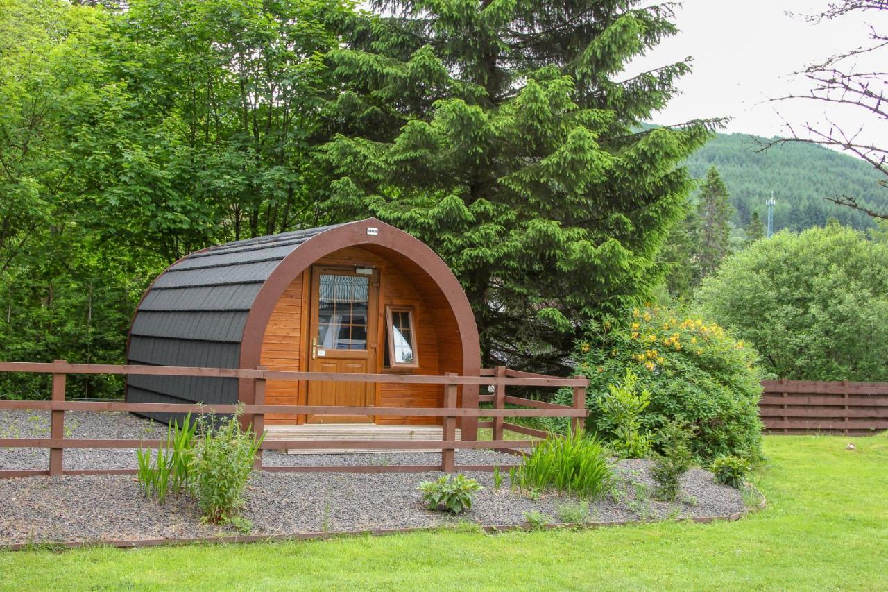 Glamping Hut - By The Way Campsite タインドラム エクステリア 写真
